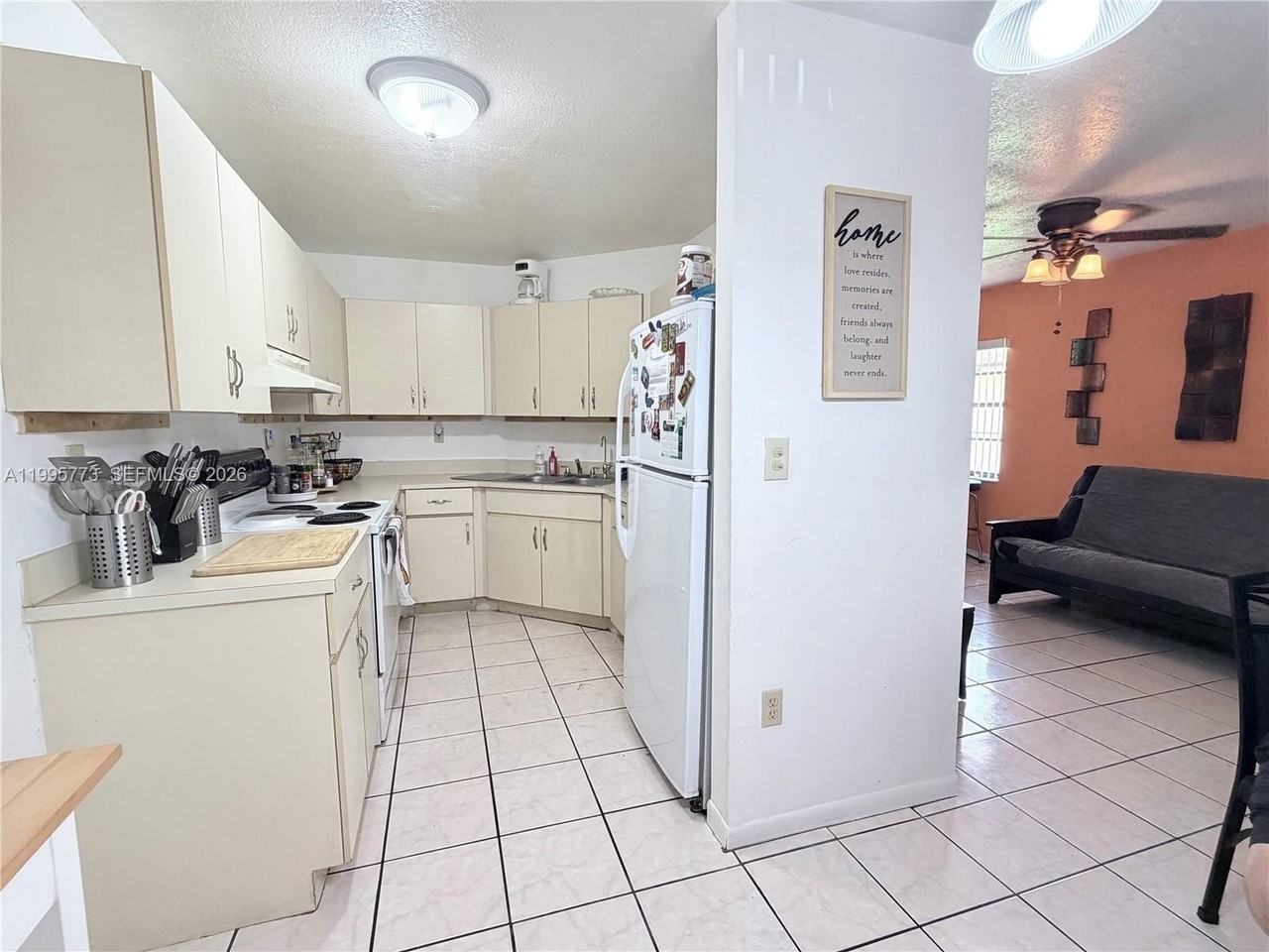 954 Nw 14th St #0 - Photo 3 of 16