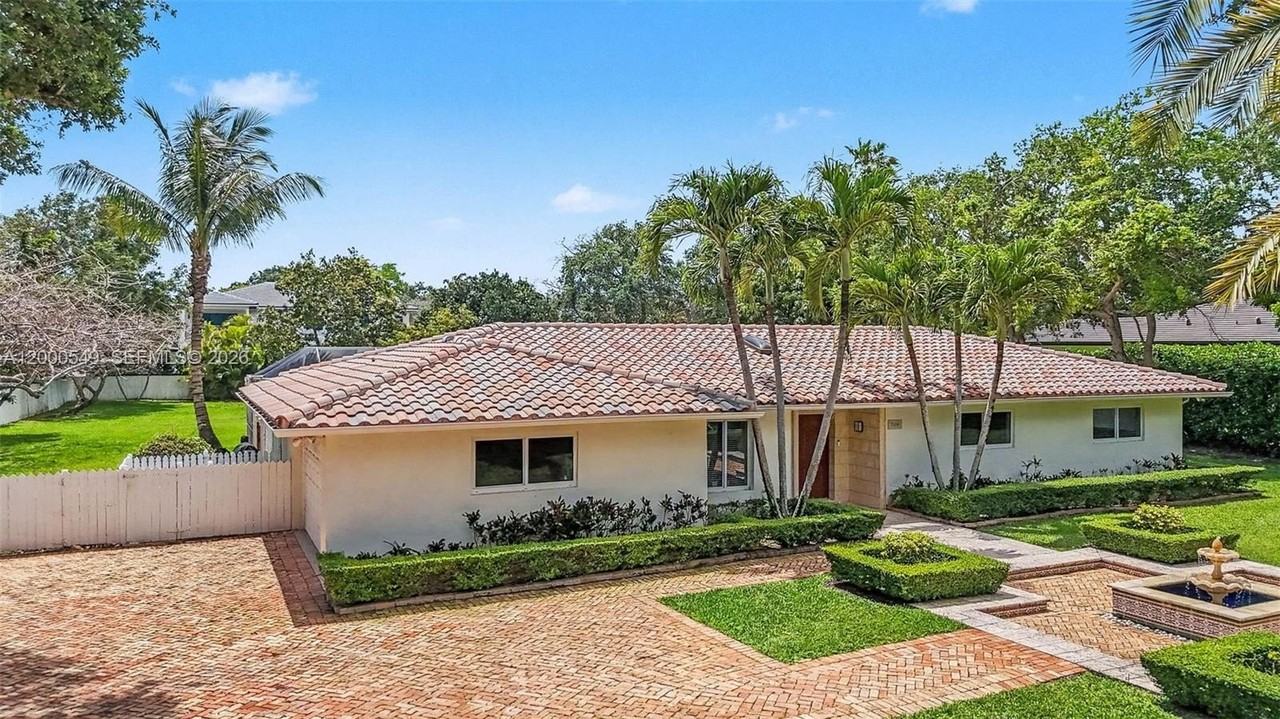 7230 Sw 104th St - Photo 2 of 48