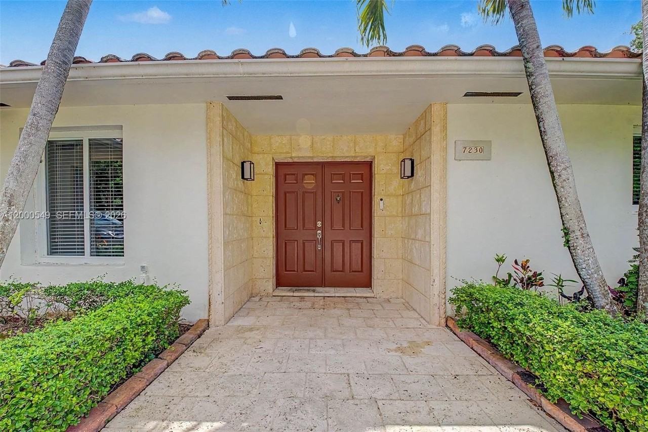 7230 Sw 104th St - Photo 3 of 48