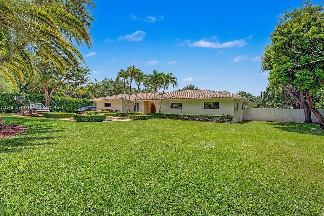 7230 Sw 104th St - Photo 5 of 48