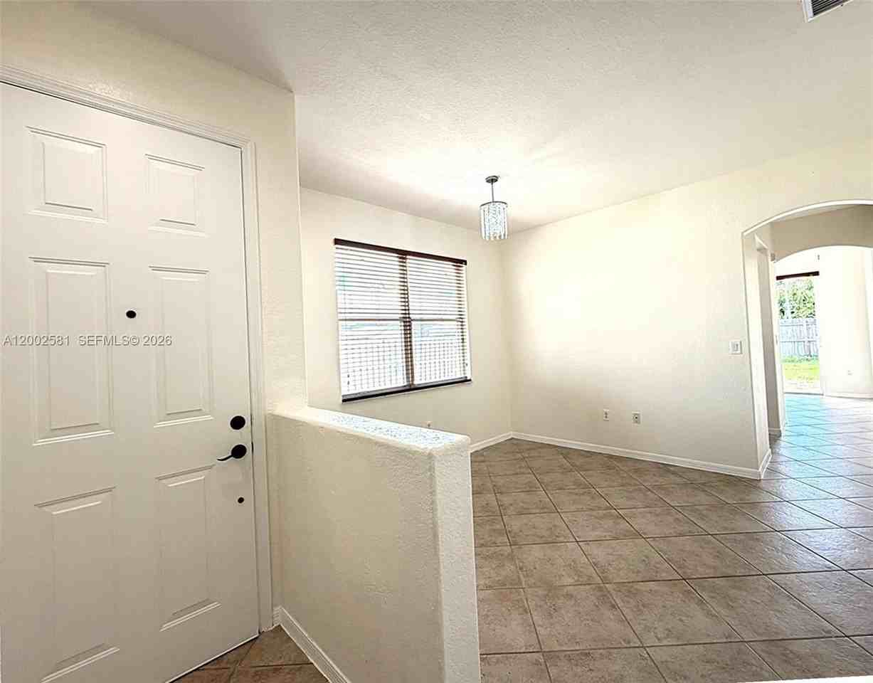 23701 Sw 110th Ave #23701 - Photo 3 of 24