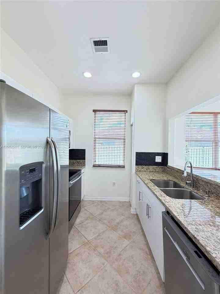 23701 Sw 110th Ave #23701 - Photo 5 of 24