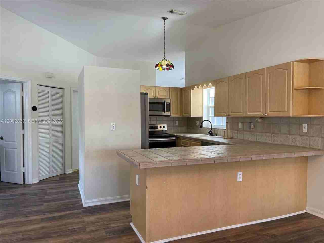 15873 Sw 43rd St - Photo 4 of 23