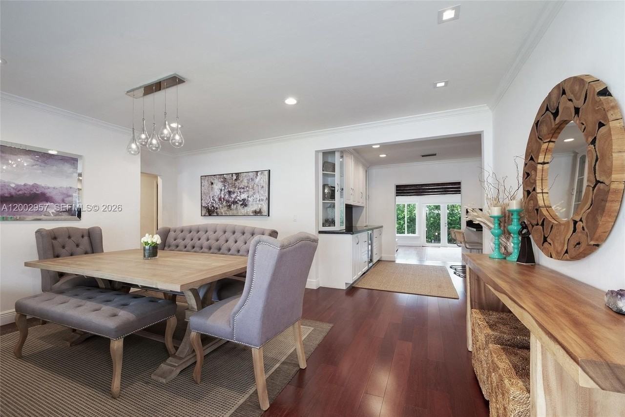 6134 Sw 28th St - Photo 6 of 44