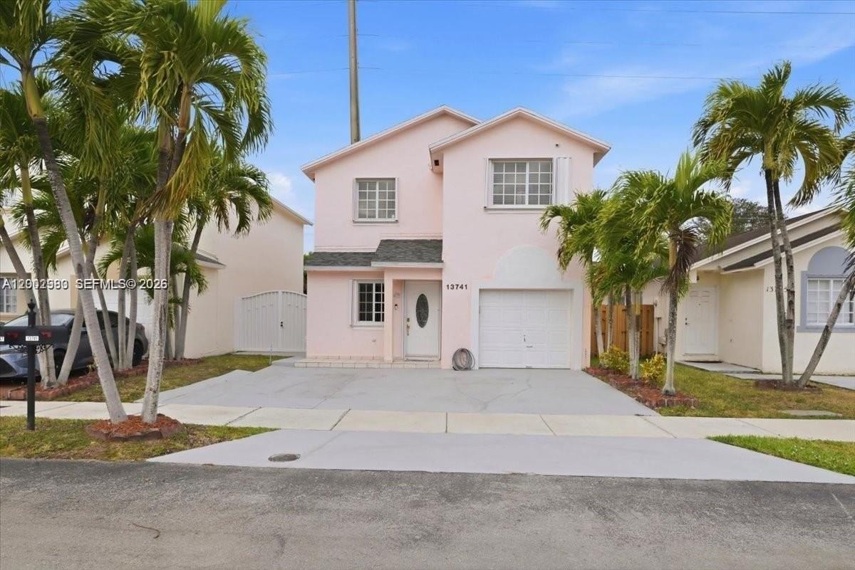 13741 Sw 160th Ter #0 - Photo 3 of 34