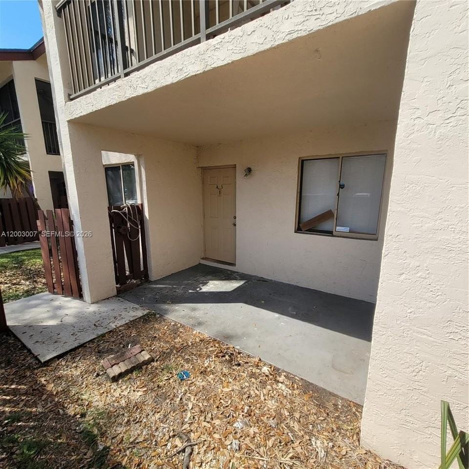 7941 Southgate Blvd #A5 - Photo 5 of 45