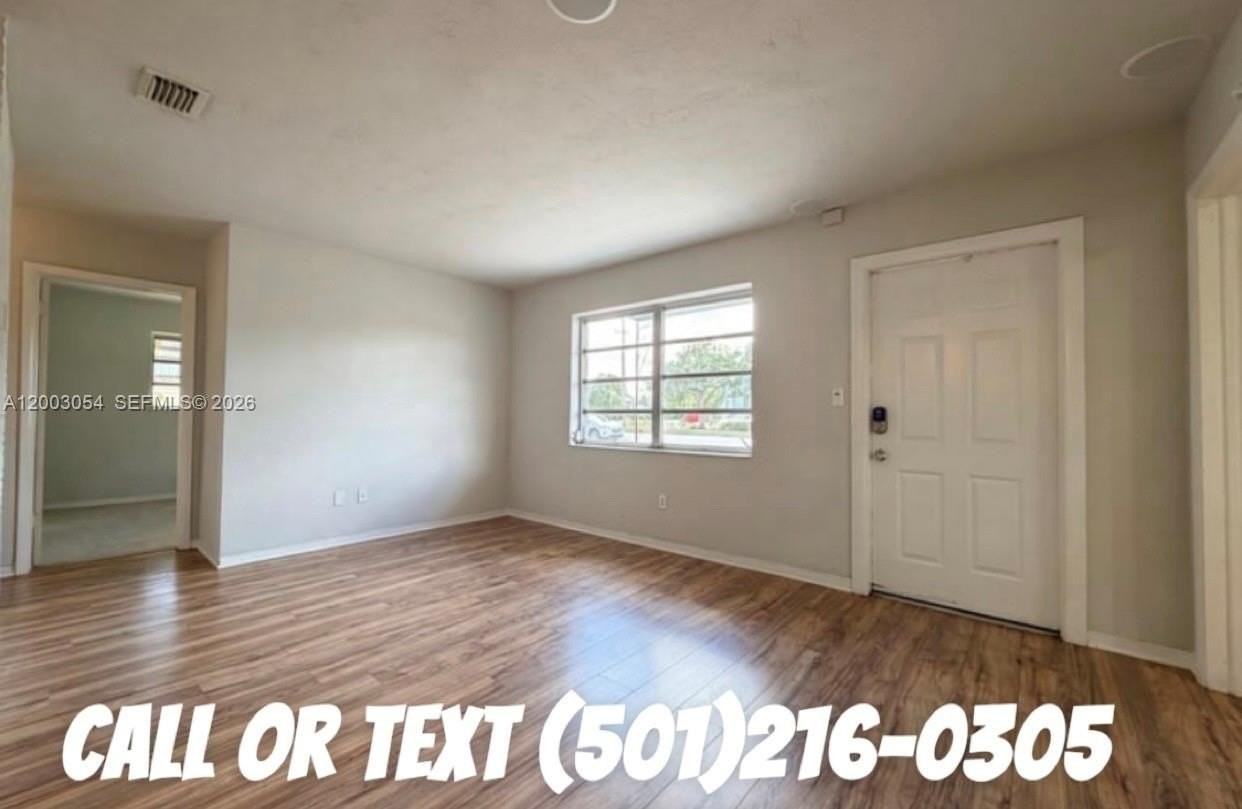 5925 Sw 27th St - Photo 2 of 10