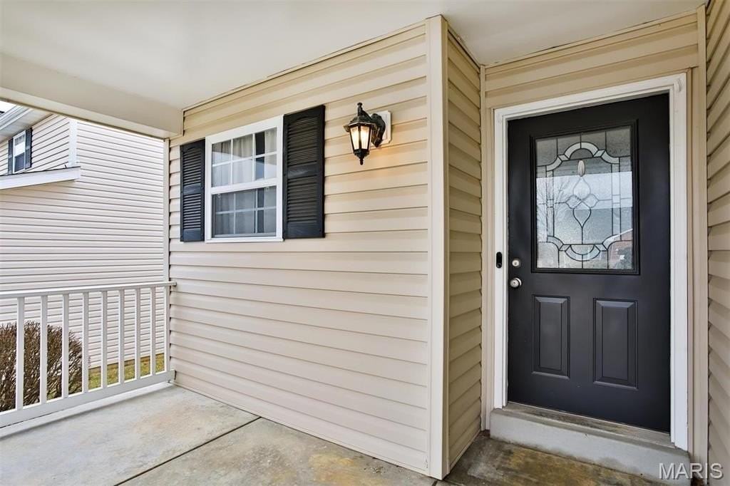 112 Granite Way - Photo 2 of 40