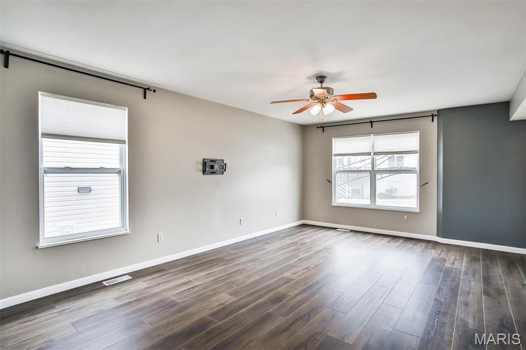 112 Granite Way - Photo 7 of 40