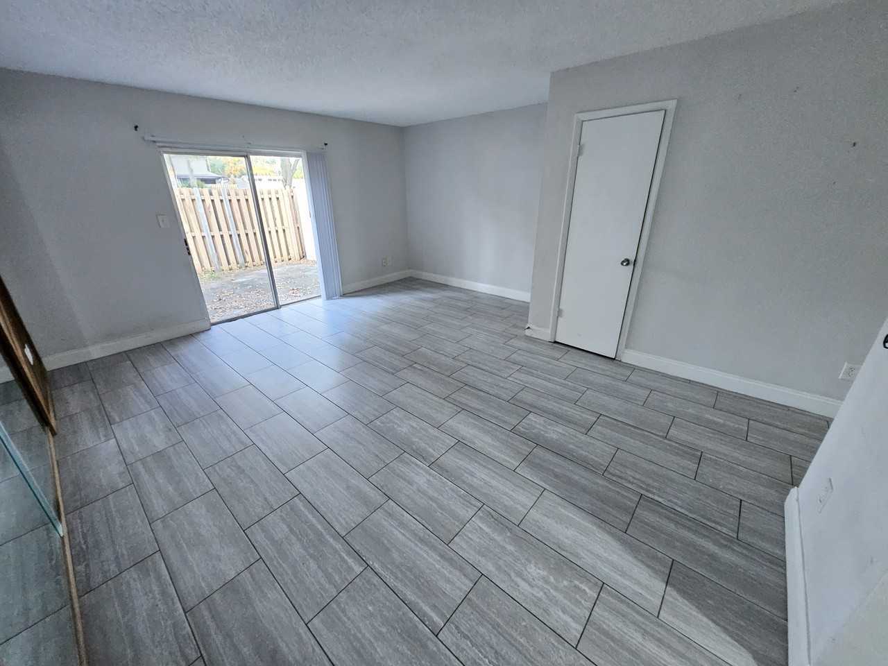 4825 Lighthouse Cir #4825 - Photo 3 of 39