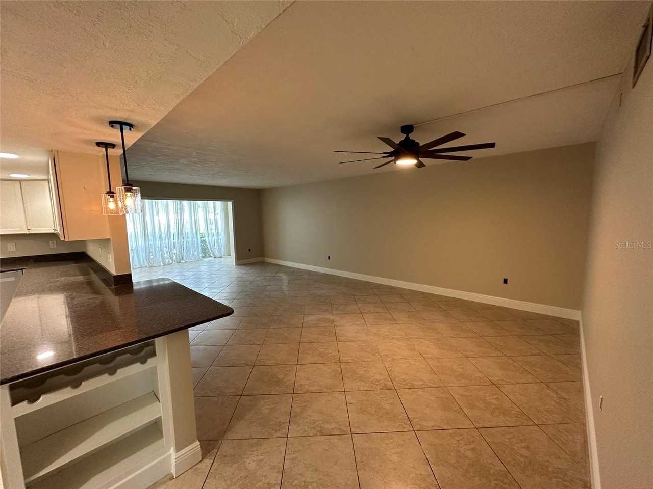 1641 Southwood St #1641 - Photo 5 of 19