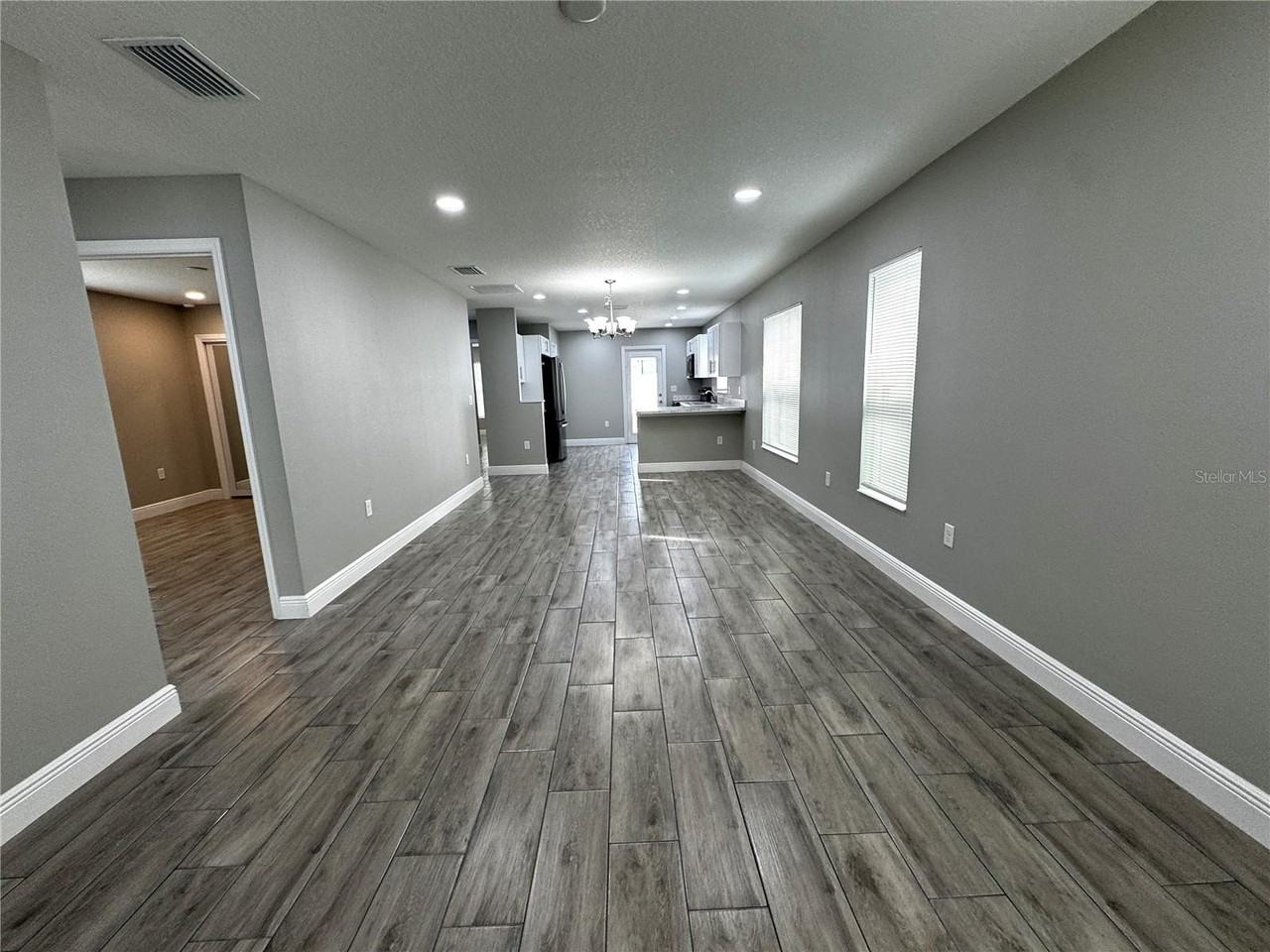 5 Olive Pl - Photo 3 of 13