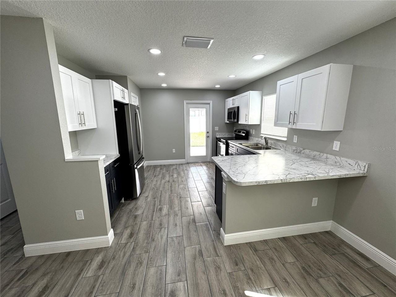 5 Olive Pl - Photo 4 of 13