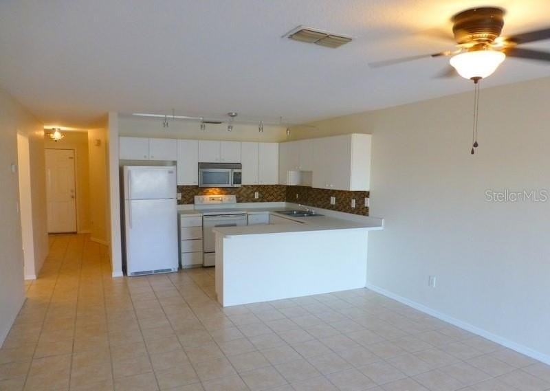 2616 Icabod Ct - Photo 3 of 11