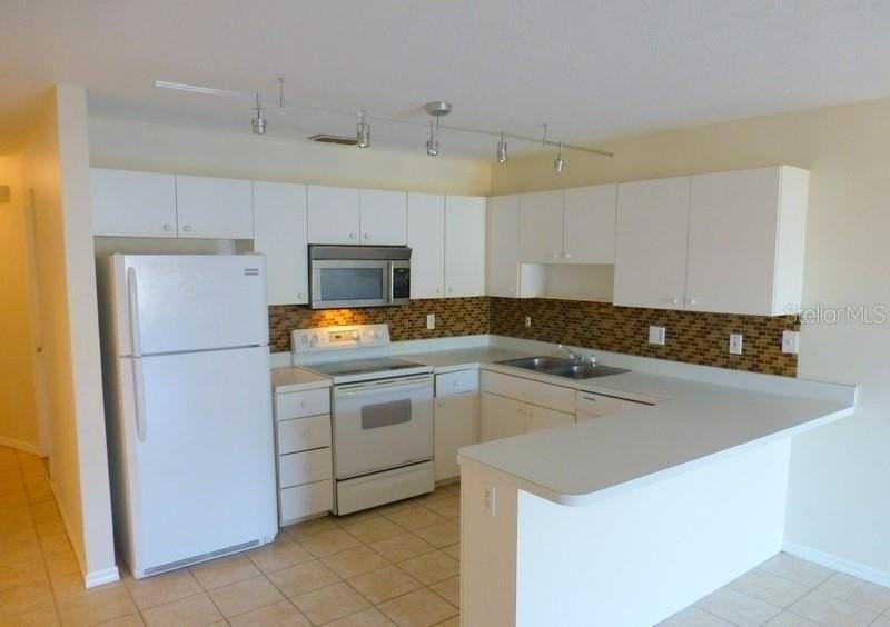 2616 Icabod Ct - Photo 4 of 11