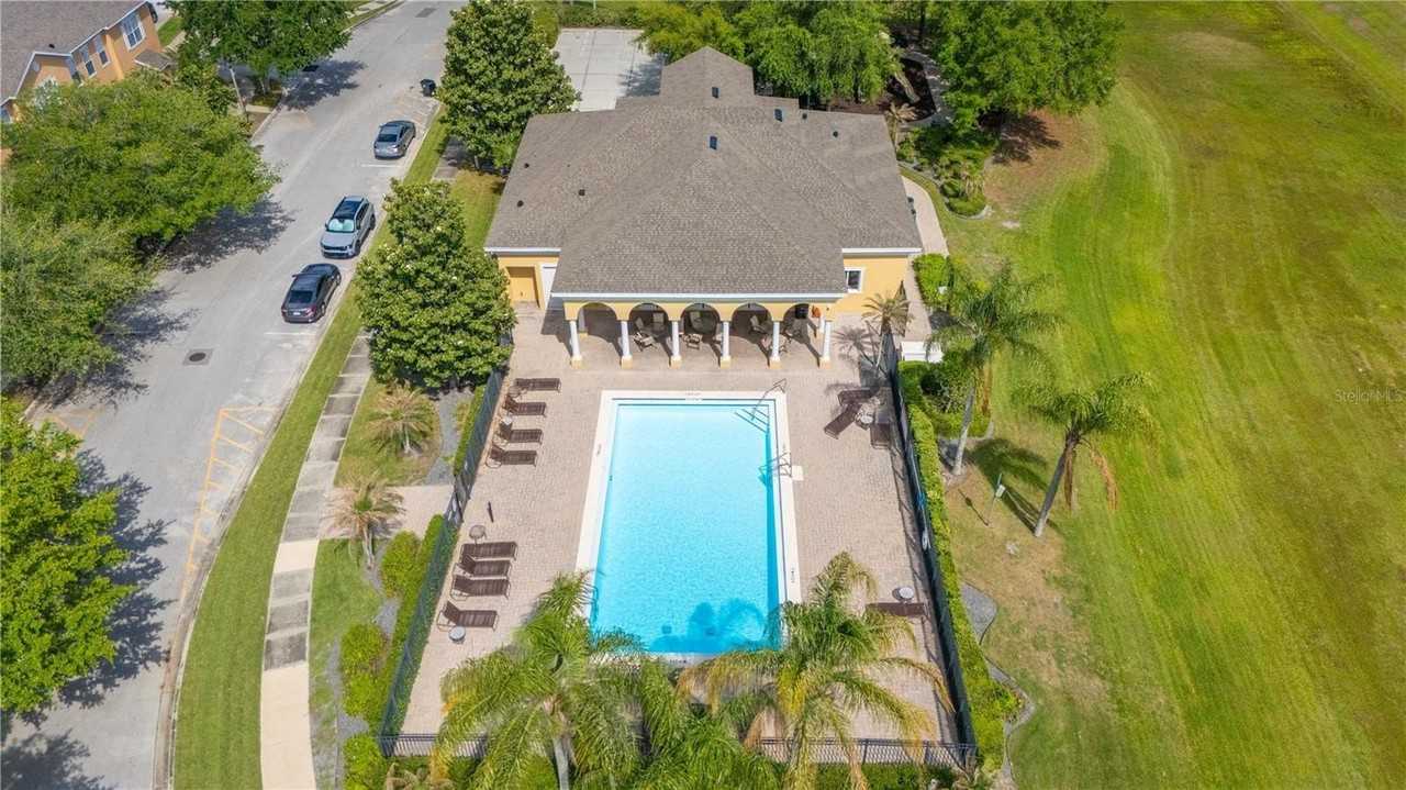 216 Deepcove Rd - Photo 6 of 46