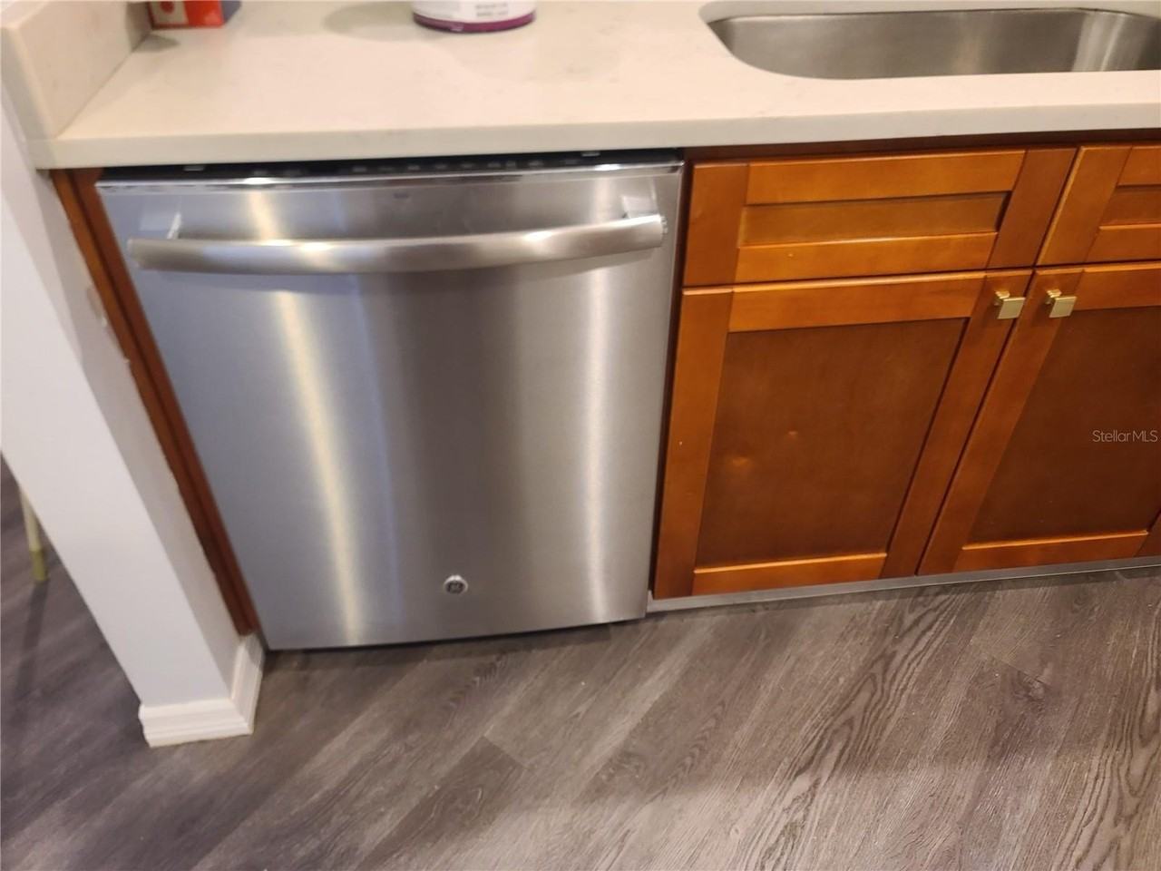 4414 Cluster Dr #4414 - Photo 2 of 10