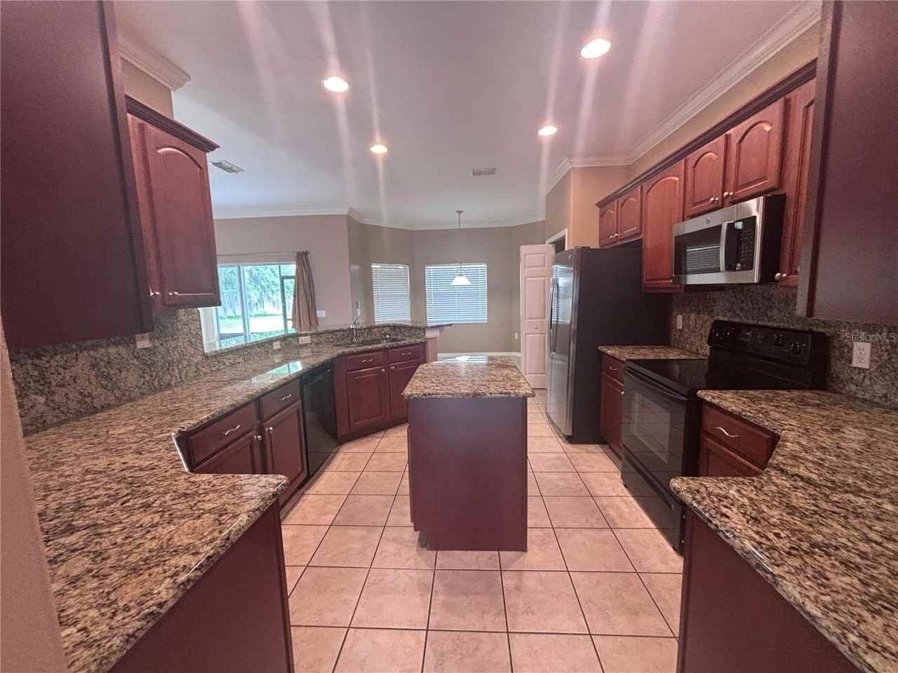 1881 Windward Oaks Ct - Photo 7 of 30