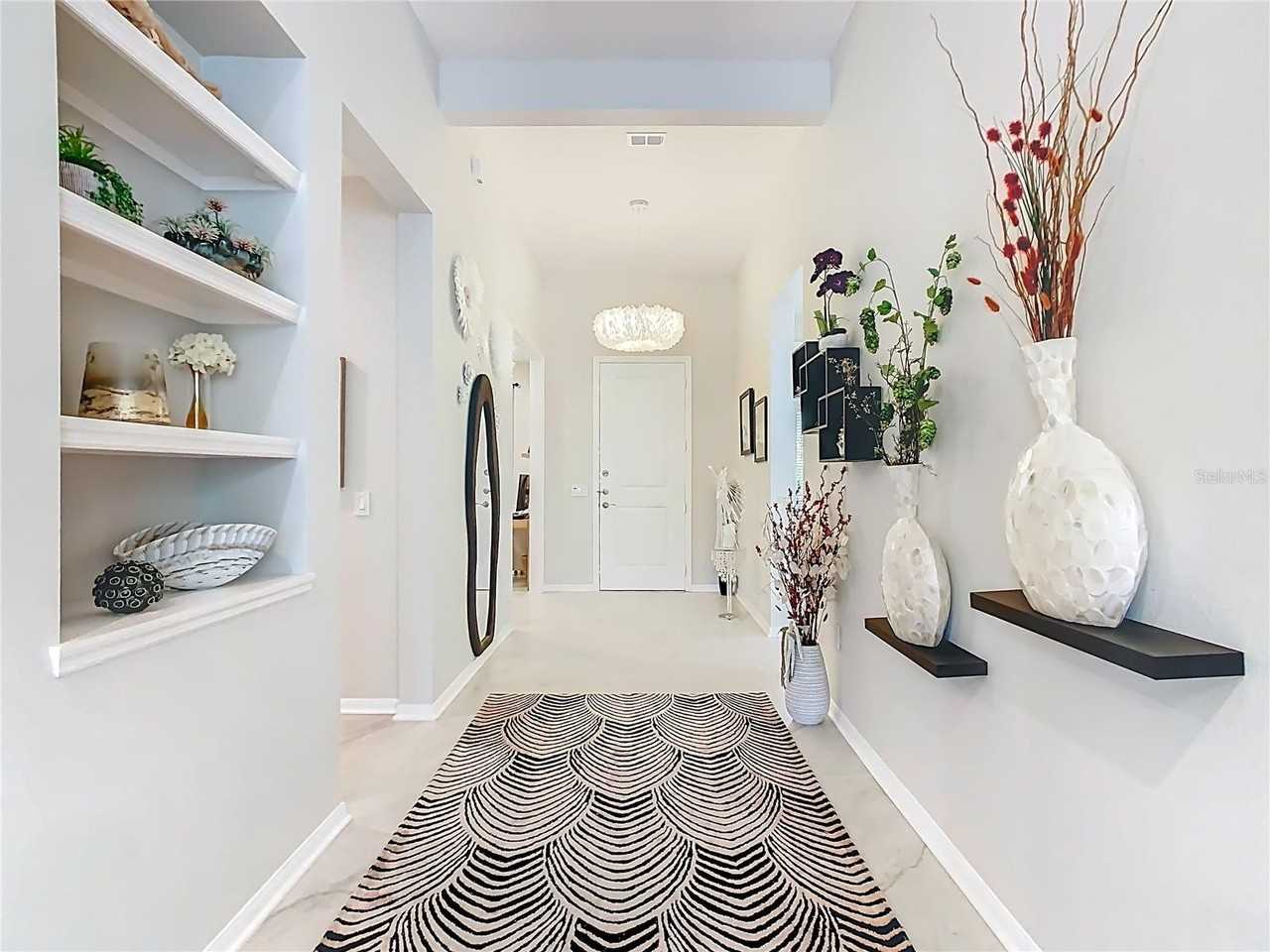 790 Carmel Ln - Photo 7 of 50