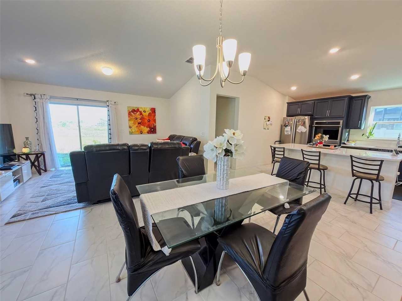 334 Preserve Pointe Blvd - Photo 4 of 25