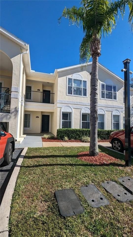 8828 Grand Palms Cir #A - Photo 3 of 37