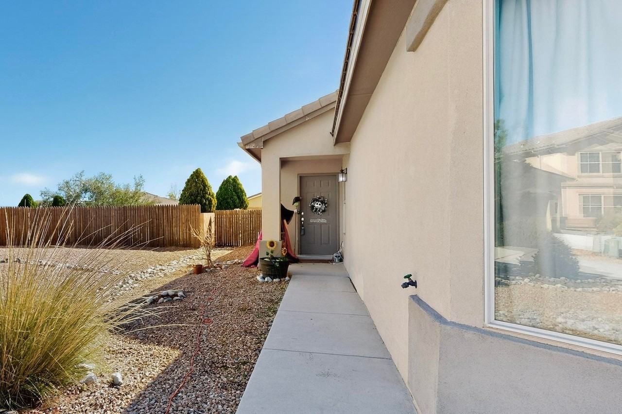 680 Purple Aster Ave Sw #1 - Photo 4 of 20