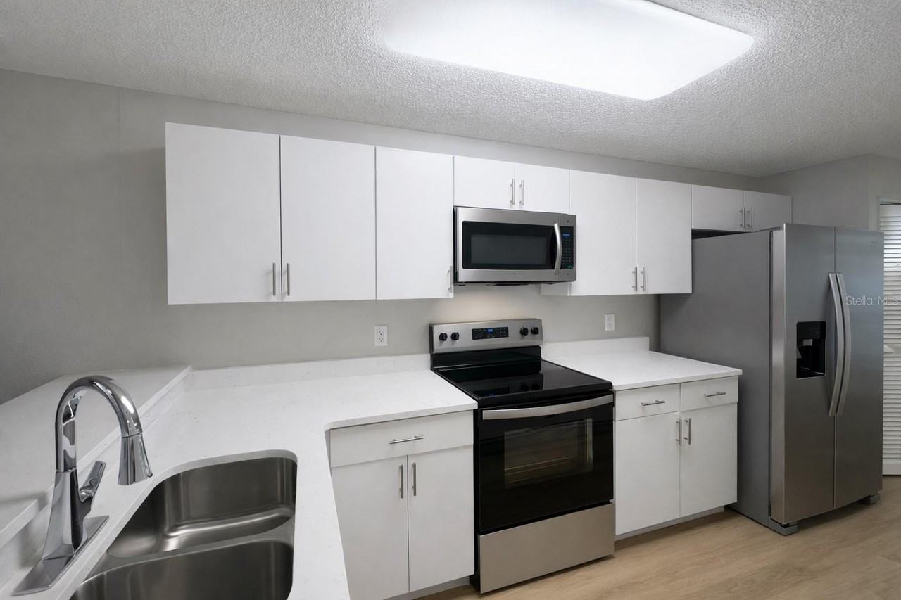 14639 Par Club Cir - Photo 3 of 16