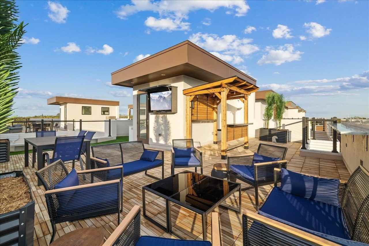 623 Petit Way - Photo 4 of 50