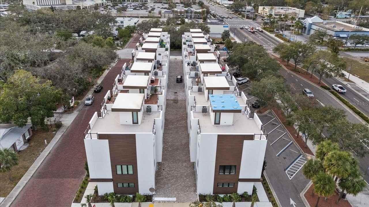 623 Petit Way - Photo 7 of 50