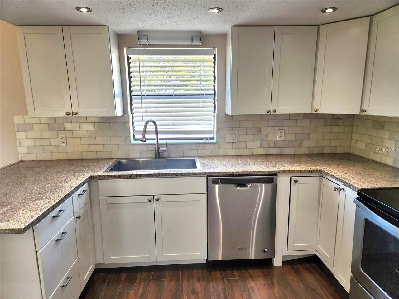 7809 Vienna Ln - Photo 5 of 23