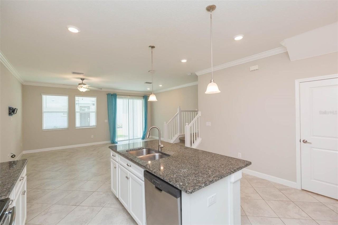 18676 Noble Caspian Dr - Photo 6 of 39