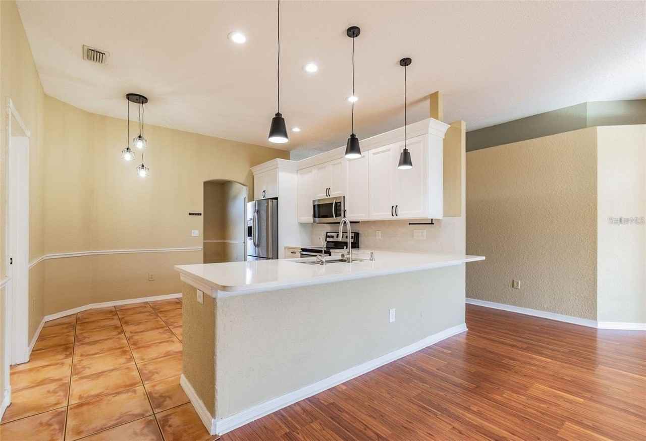 1936 Tangledvine Dr - Photo 5 of 46