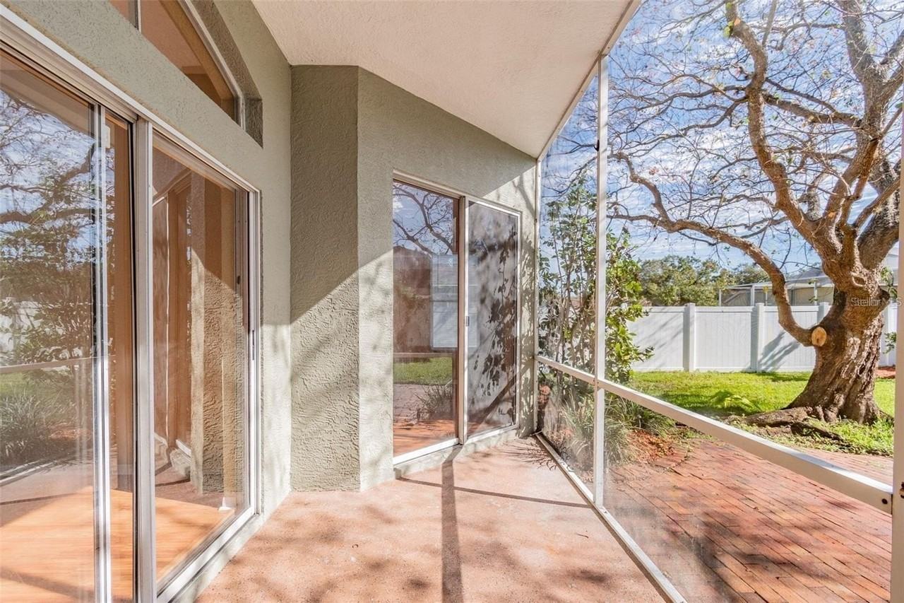 1936 Tangledvine Dr - Photo 7 of 46