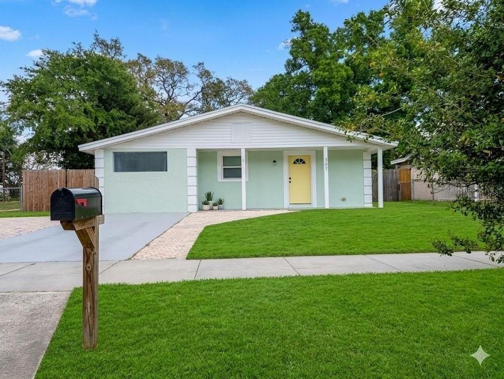 307 W Woodlawn Ave - Photo 2 of 16