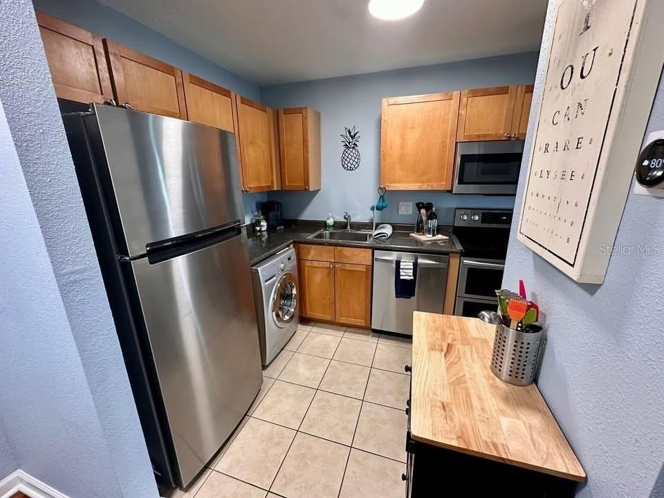 5107 Salmon Dr Se #C - Photo 7 of 35