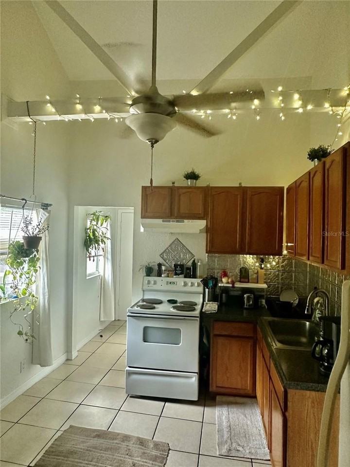 310 21st Ave S - Photo 5 of 13