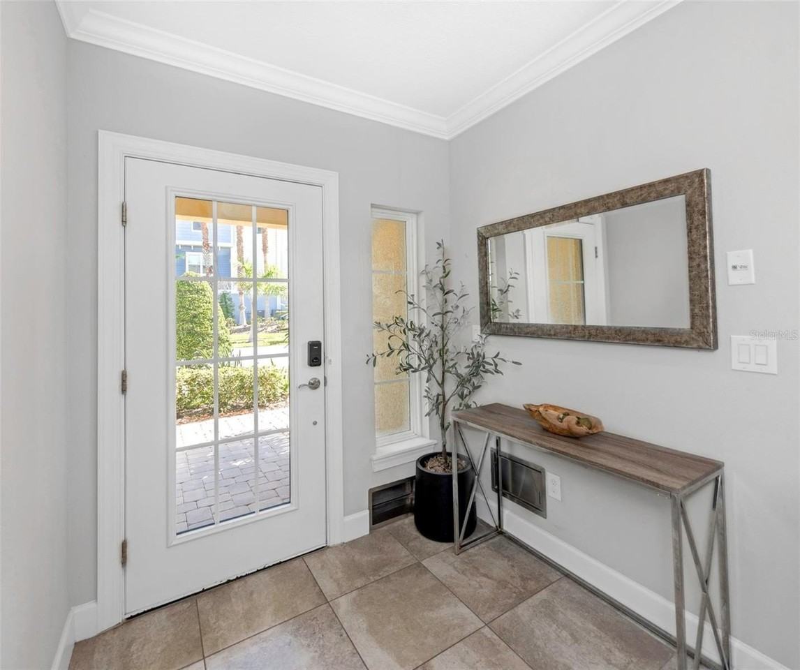 4022 Rocky Shores Dr - Photo 4 of 47