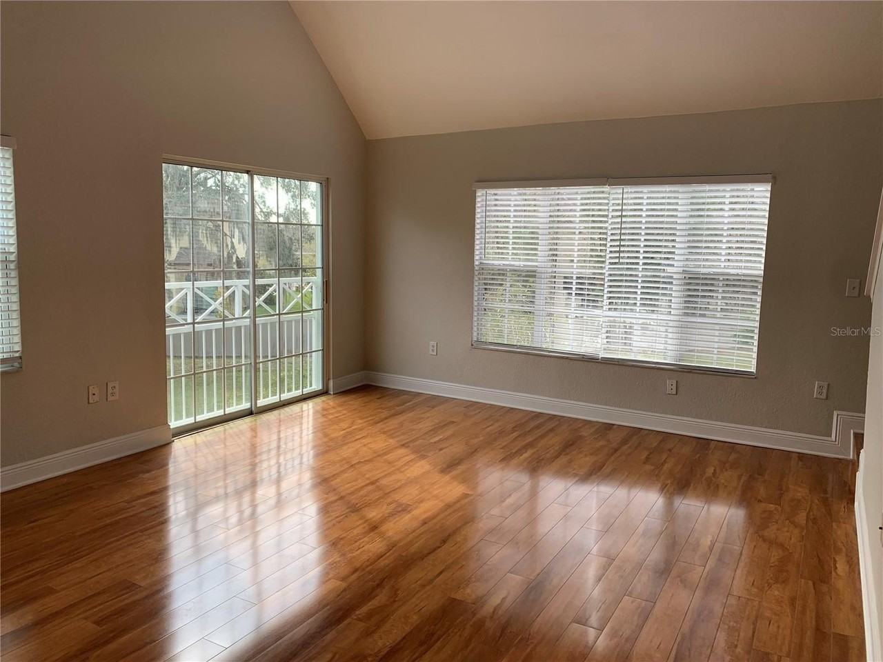 10416 White Lake Ct #10416 - Photo 2 of 30