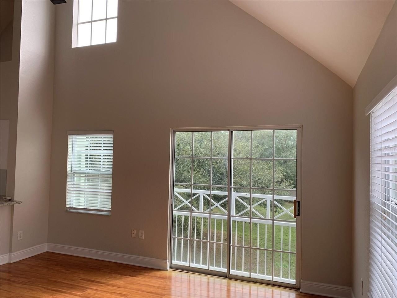 10416 White Lake Ct #10416 - Photo 3 of 30