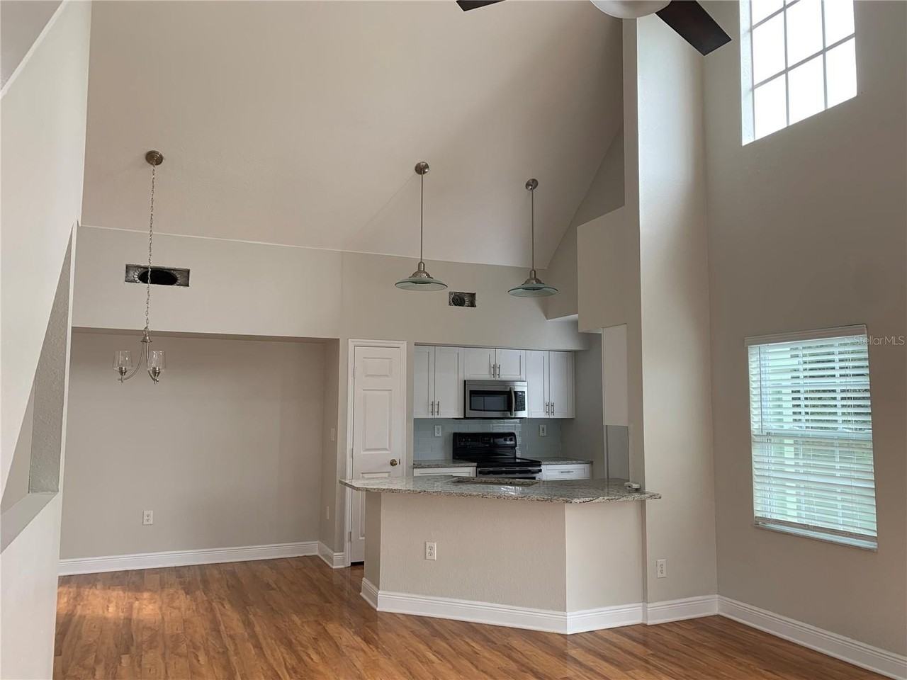 10416 White Lake Ct #10416 - Photo 4 of 30