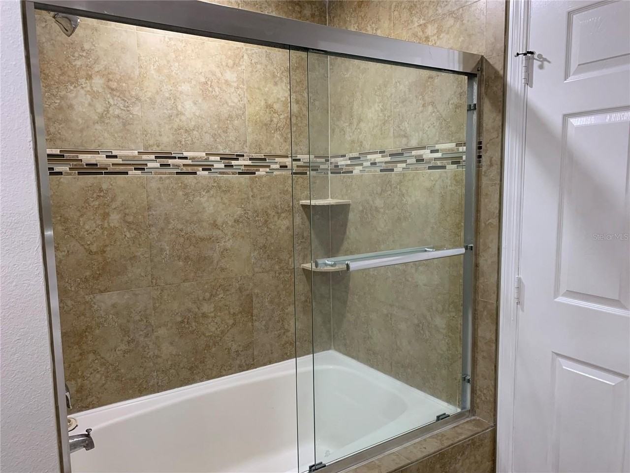 10416 White Lake Ct #10416 - Photo 6 of 30