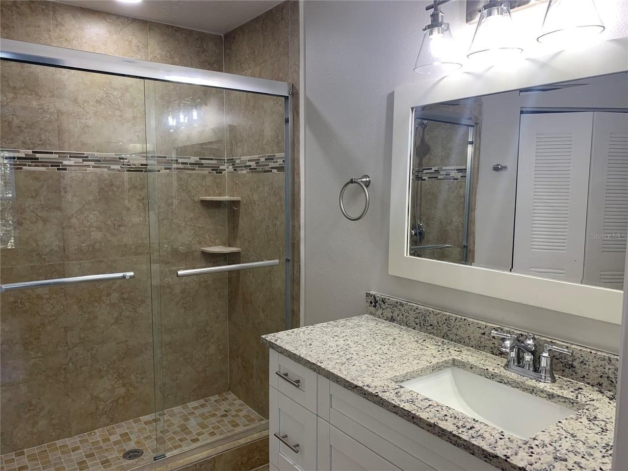 10416 White Lake Ct #10416 - Photo 7 of 30