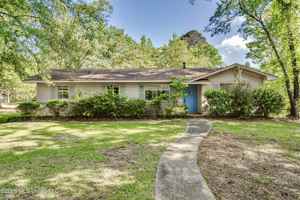 featured image of 823 Dunton Rd