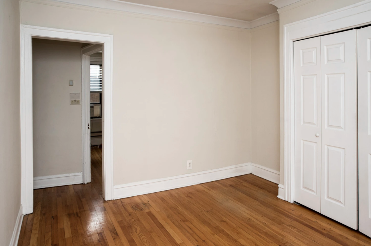 W Cornelia Ave #3N - Photo 2 of 8