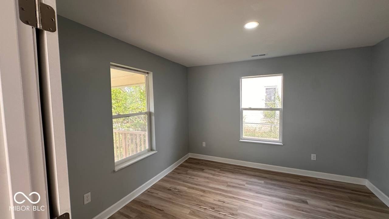 1107 E Mulberry St - Photo 6 of 25