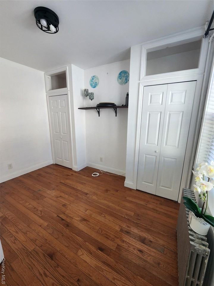 11 Coonley Ct - Photo 5 of 30