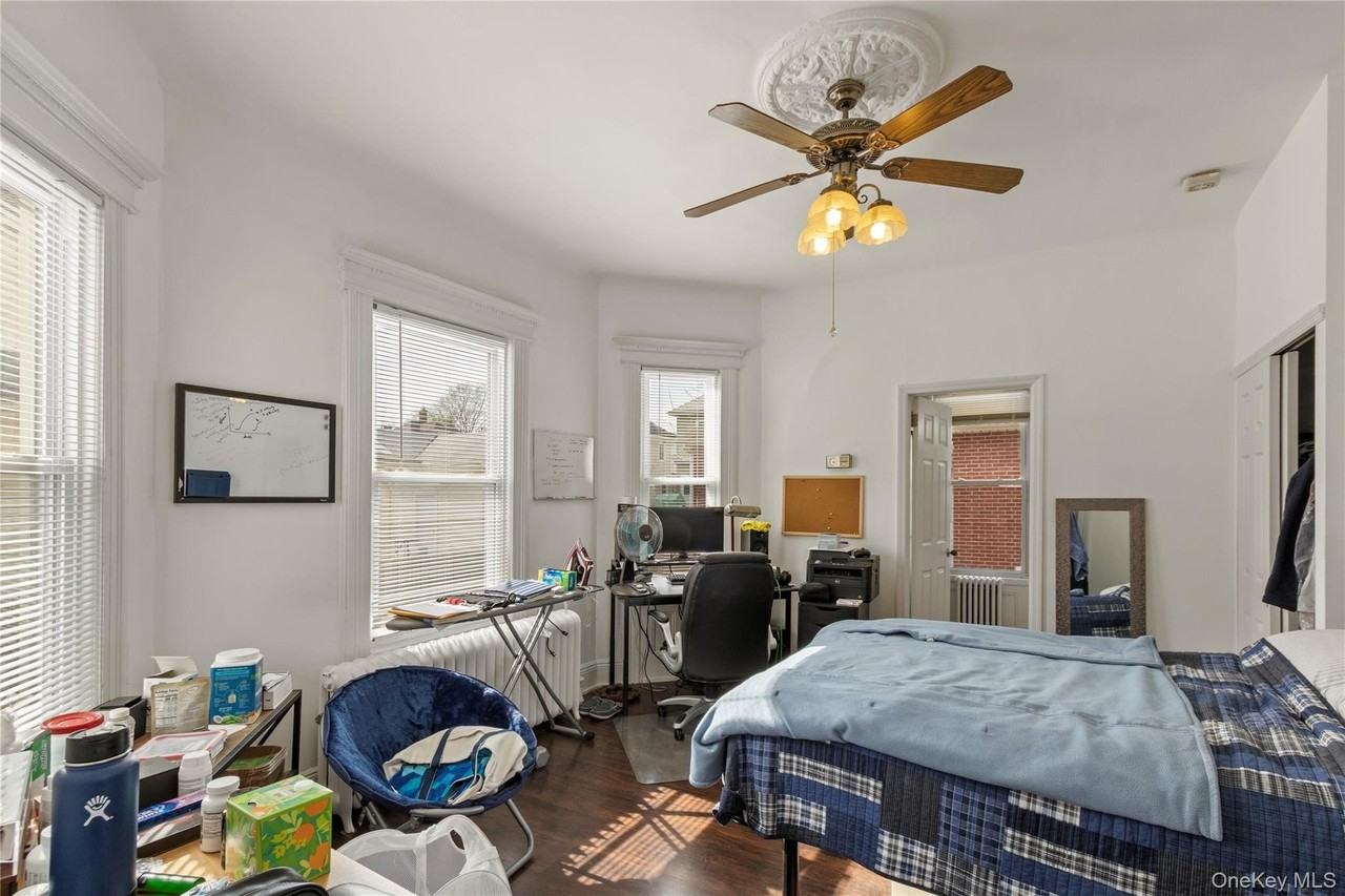 172 Harrison Ave #1 - Photo 4 of 9