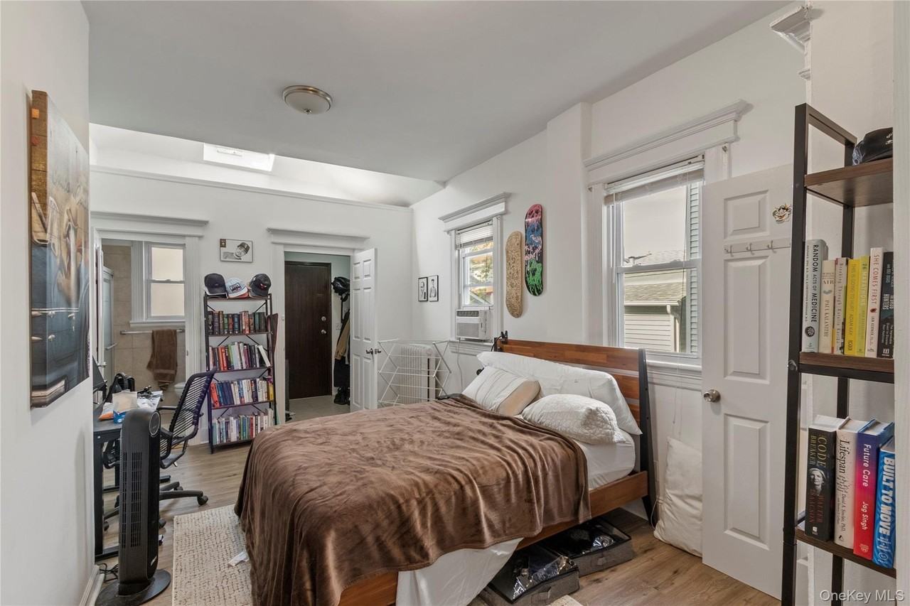 172 Harrison Ave #1 - Photo 6 of 9