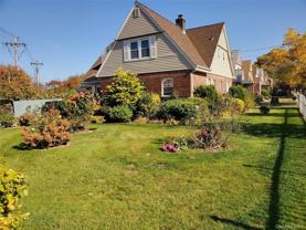 16606 Willets Point Blvd - Photo 1 of 1