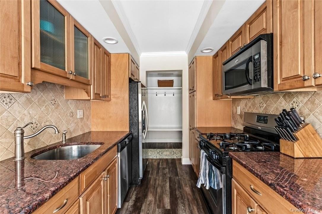 39 Foxwood Cir - Photo 7 of 14